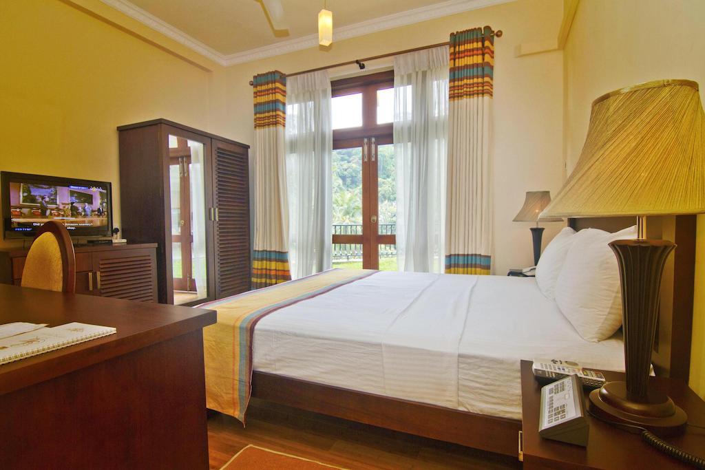 Serene Grand Villa Kandy Phòng bức ảnh